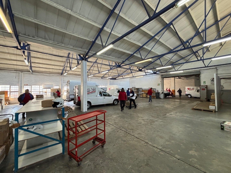 To Let commercial Property for Rent in Paarden Eiland Western Cape